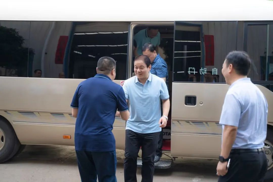 衡陽市委副書記、市長朱健一行赴朝陽集團(tuán)進(jìn)行考察